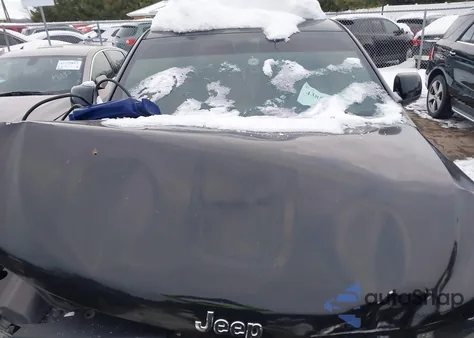 2014 Jeep Grand Cherokee Laredo from USA, damaged, VIN 1C4RJEAG5EC113798